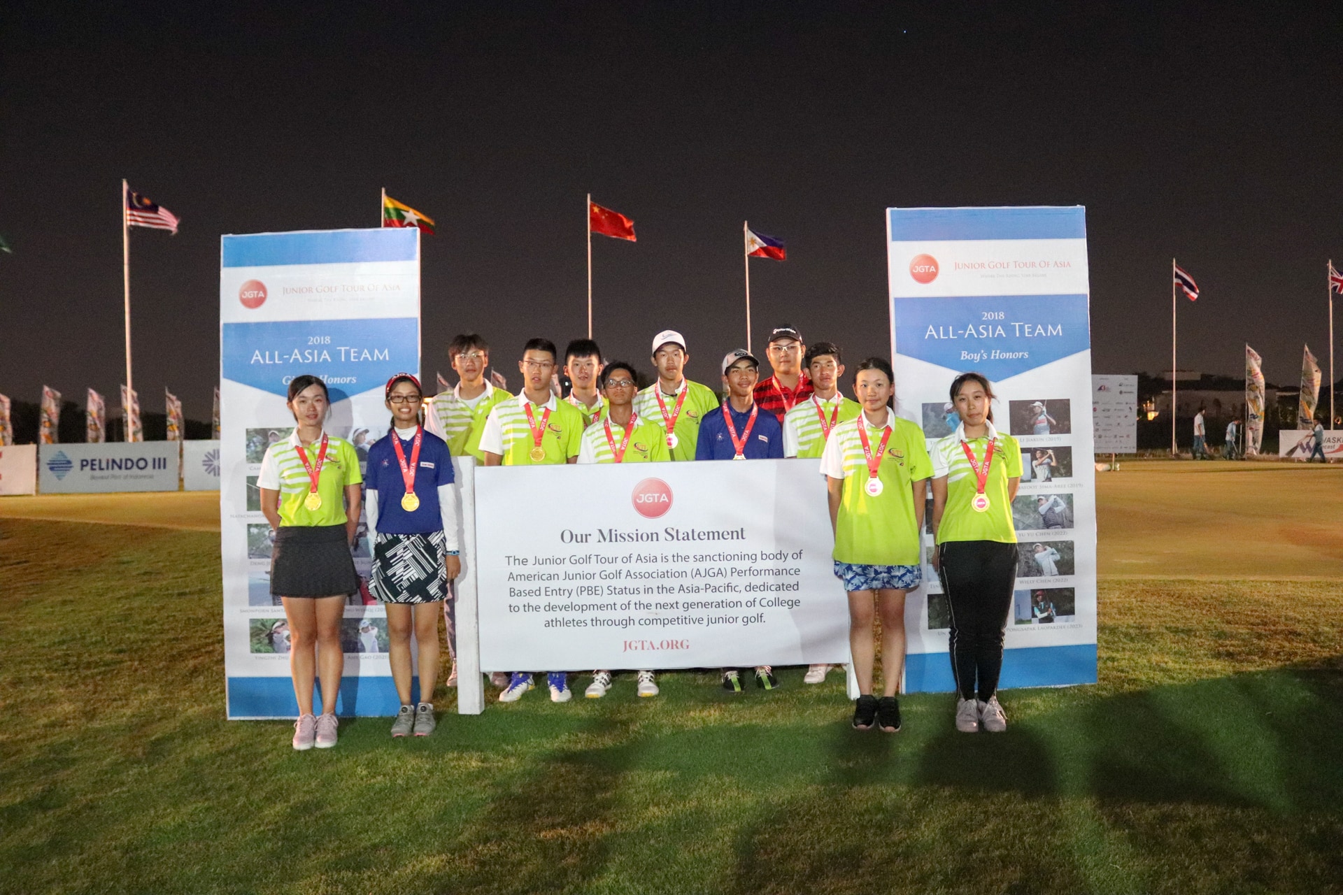 Boys and Girls from the 2019 Junior All-Asia Team